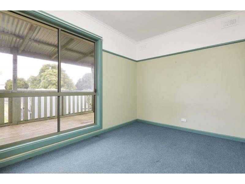 4 Kingston Street, Warragul VIC 3820