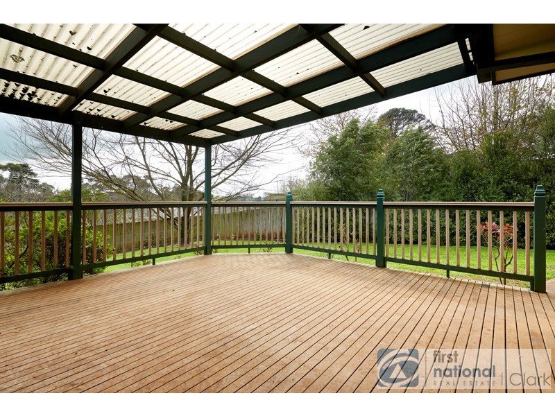 15 Wallace Crescent, Drouin VIC 3818