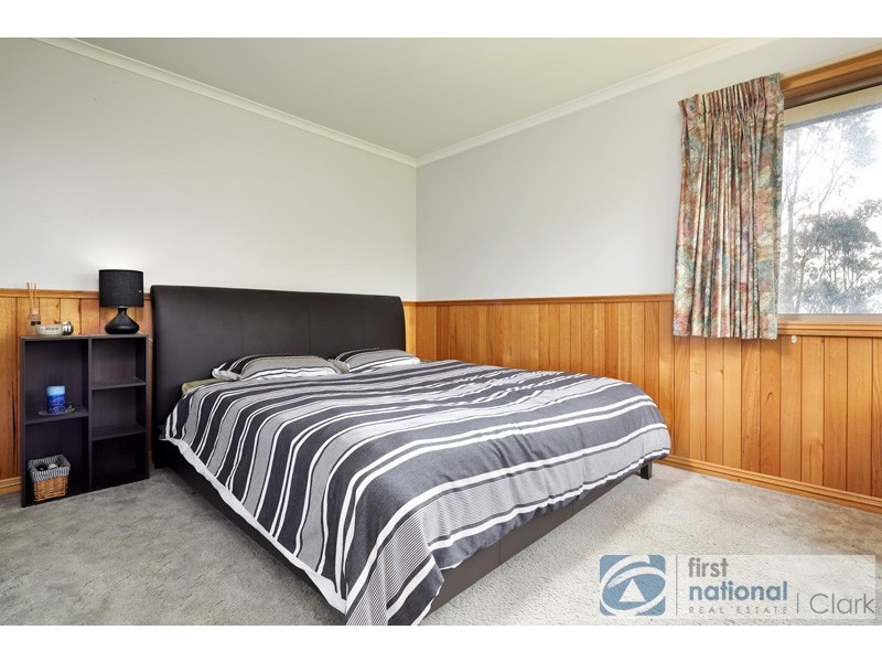 15 Wallace Crescent, Drouin VIC 3818