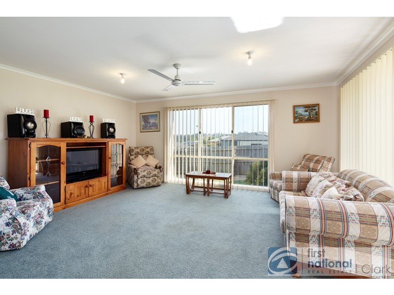 3 Emma Close, Drouin VIC 3818