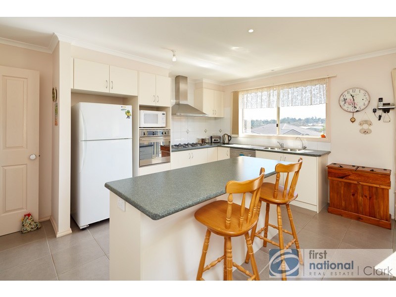 3 Emma Close, Drouin VIC 3818