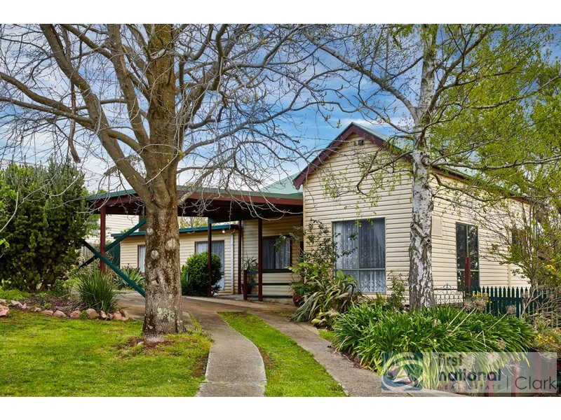 18 Church Street, Drouin VIC 3818