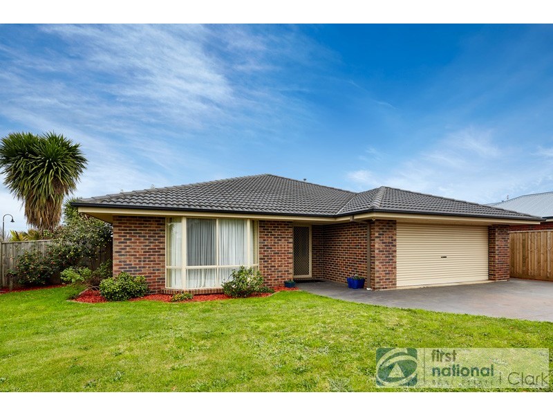 29 Norman Road, Drouin VIC 3818