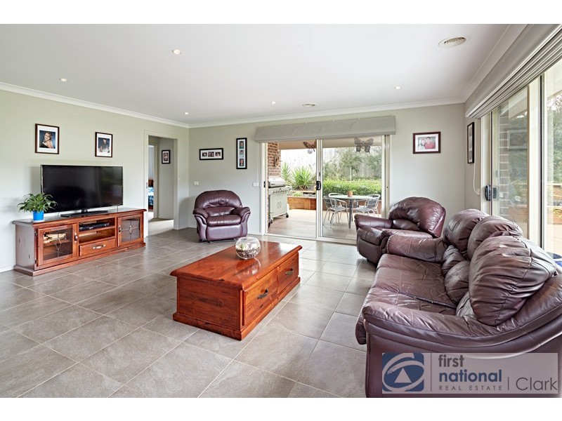 8 Atkinson Court, Warragul VIC 3820