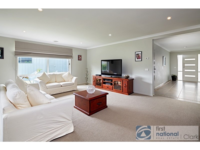 8 Atkinson Court, Warragul VIC 3820