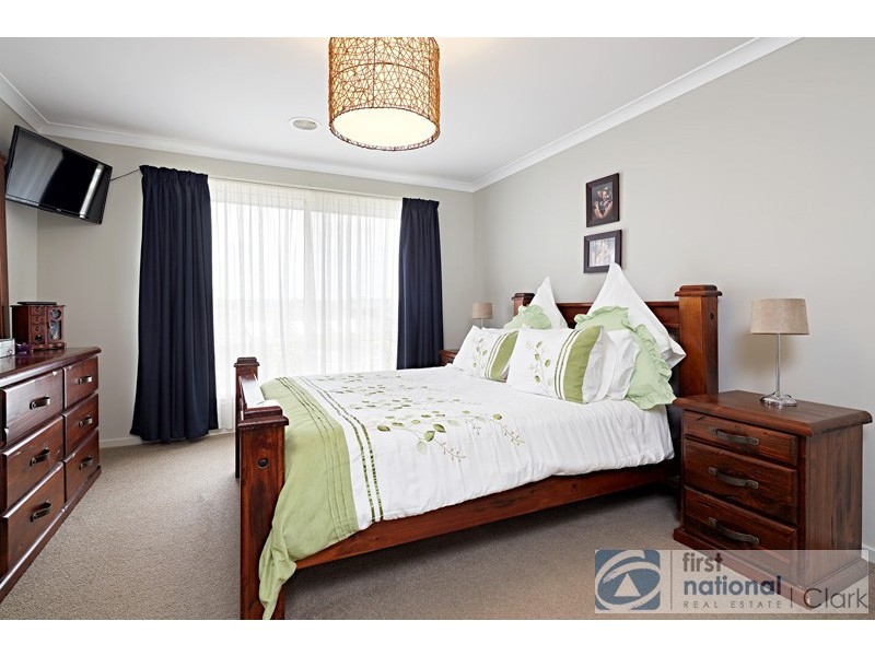 8 Atkinson Court, Warragul VIC 3820