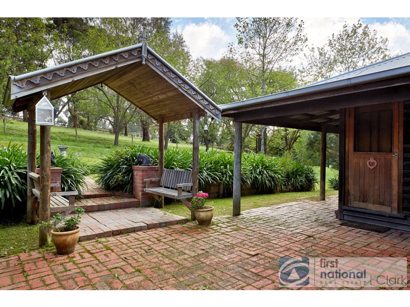 16-18 Henry Road, Bunyip VIC 3815