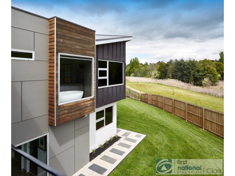 9 Fir Place, Warragul VIC 3820