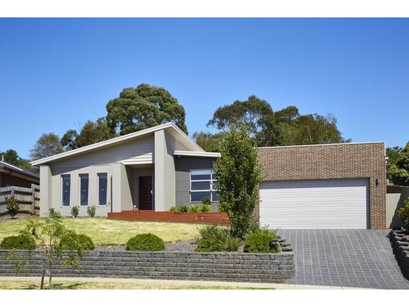 4 Paulan Court, Warragul VIC 3820