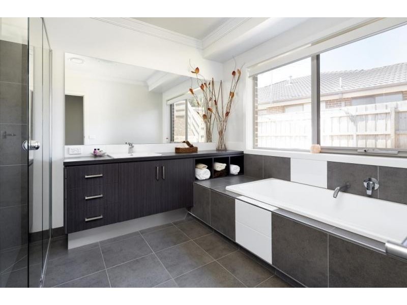 4 Paulan Court, Warragul VIC 3820