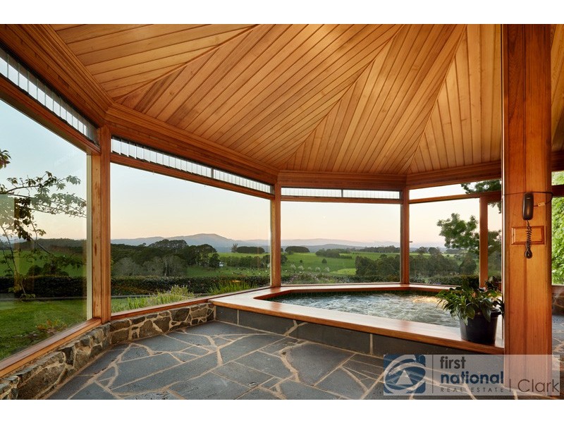 35 Olsson Rd, Neerim North VIC 3821