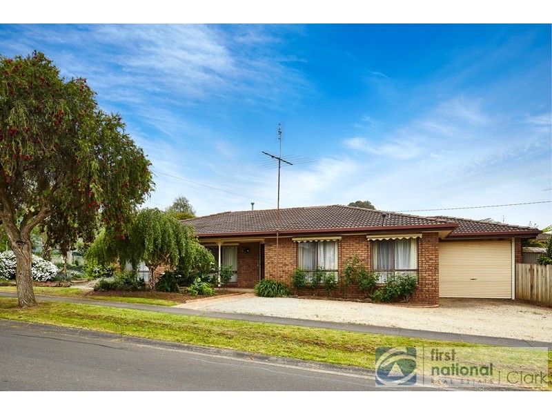 84 Church Street, Drouin VIC 3818