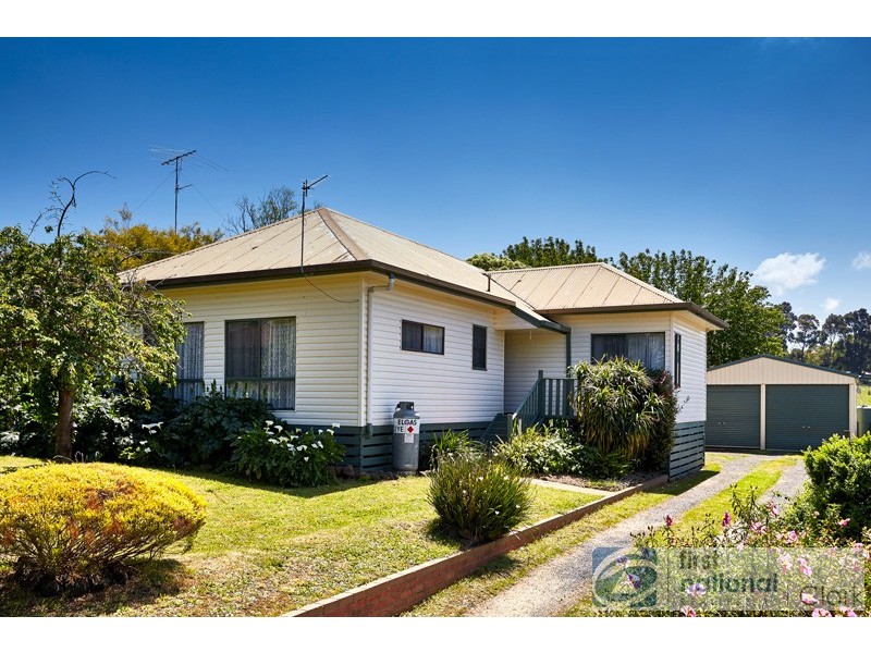 5 Railway Road, Neerim South VIC 3831