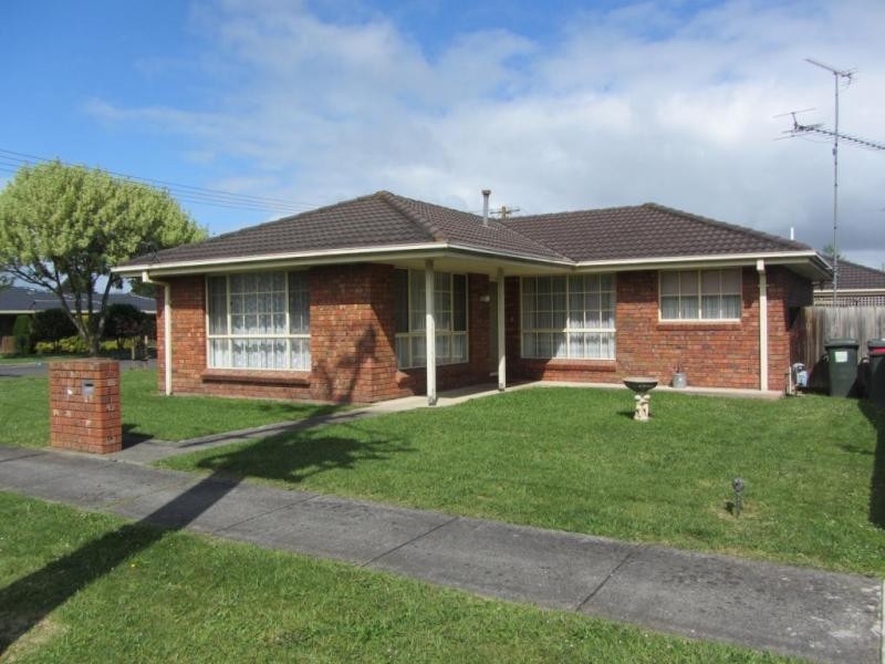 3/12 Cambridge Drive, Warragul VIC 3820
