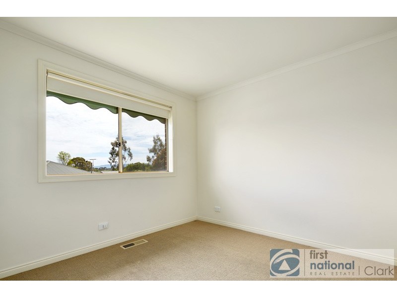 3 Wallace Crescent, Drouin VIC 3818