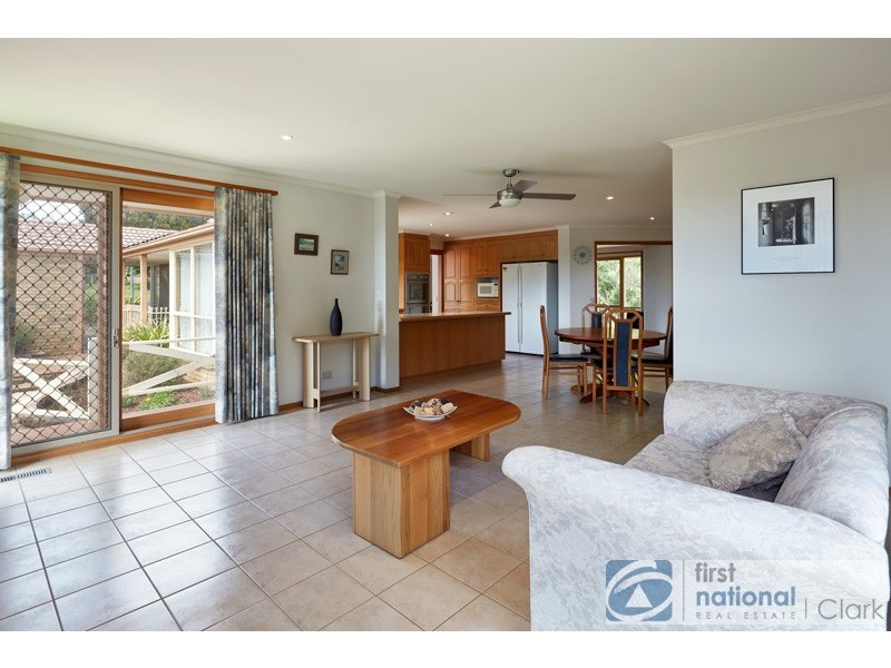 2 Mahogany Court, Drouin VIC 3818