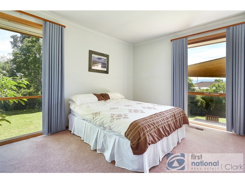 2 Mahogany Court, Drouin VIC 3818