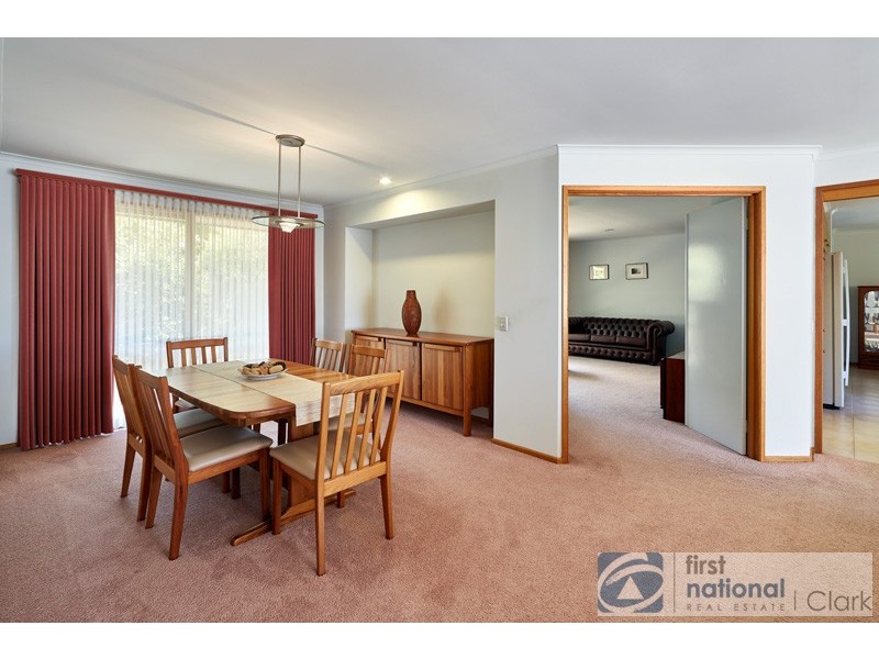 2 Mahogany Court, Drouin VIC 3818