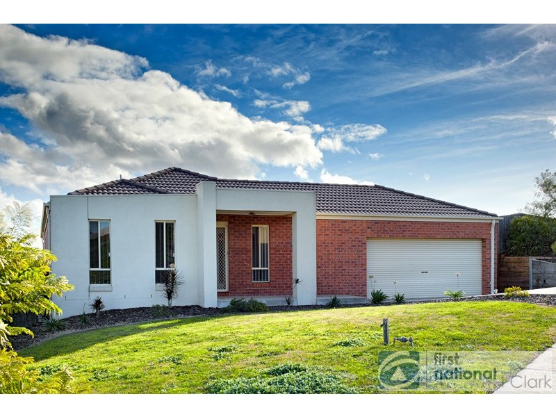 14 Bladen Street, Warragul VIC 3820