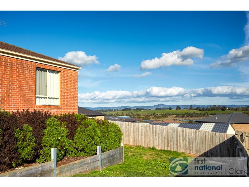 14 Bladen Street, Warragul VIC 3820