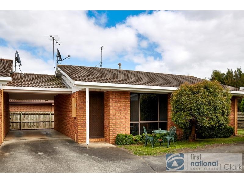 2/16 Cambridge Drive, Warragul VIC 3820