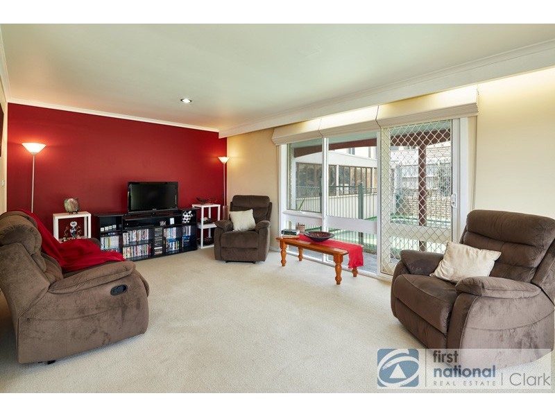 72 Lampard Road, Drouin VIC 3818