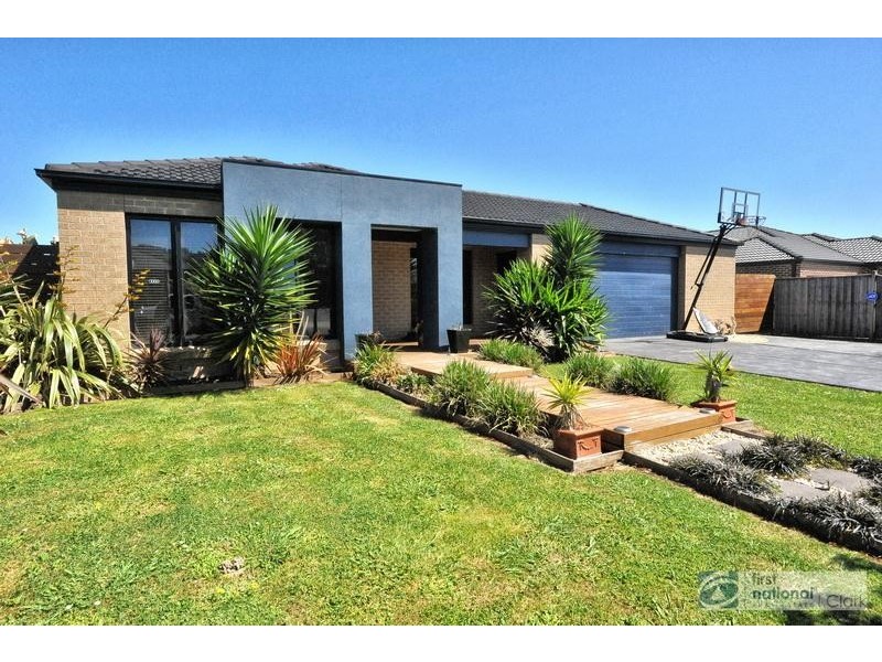 21 Villeneuve Drive, Trafalgar VIC 3824