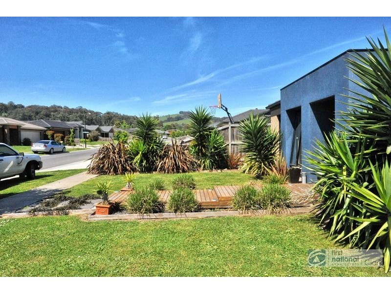 21 Villeneuve Drive, Trafalgar VIC 3824