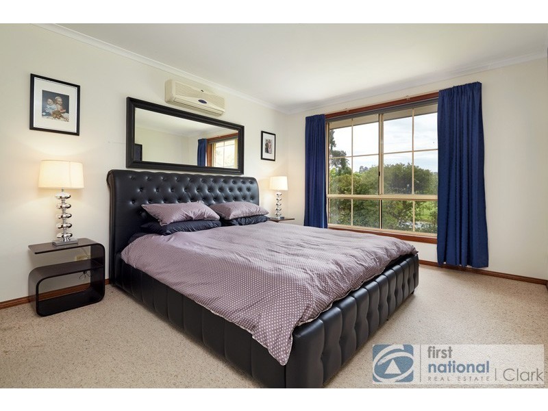 1 Quentin Court, Drouin VIC 3818