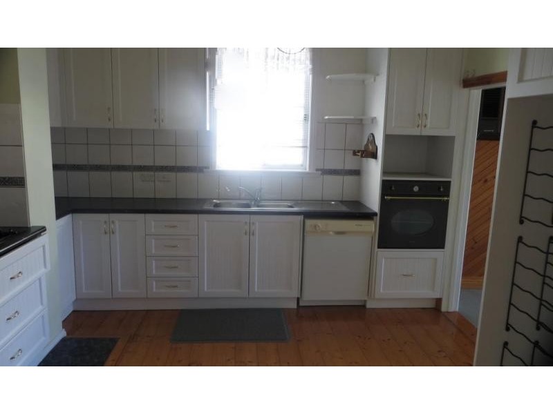 64 Albert Road, Warragul VIC 3820