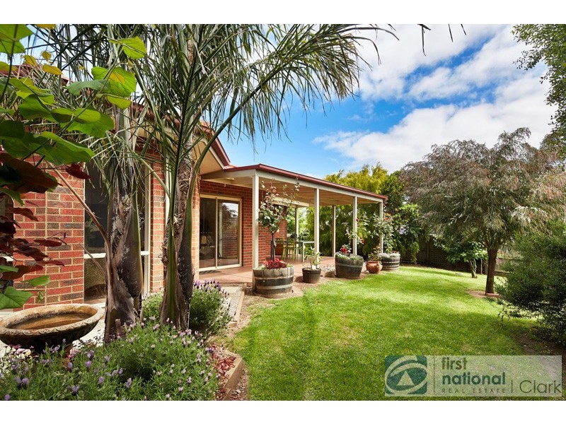 63 Walker Drive, Drouin VIC 3818