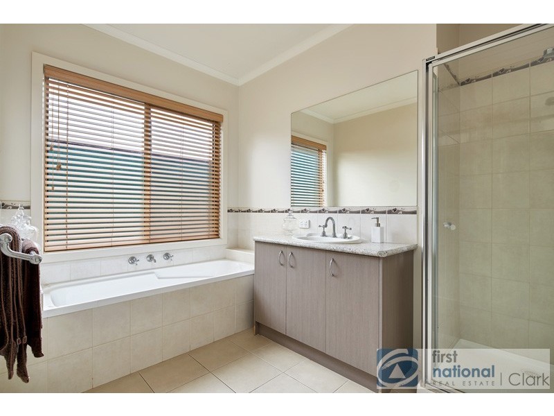 244 Princes Way, Drouin VIC 3818