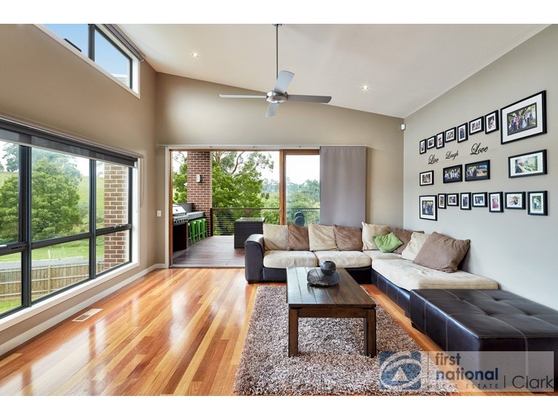 2 Chester Court, Drouin VIC 3818