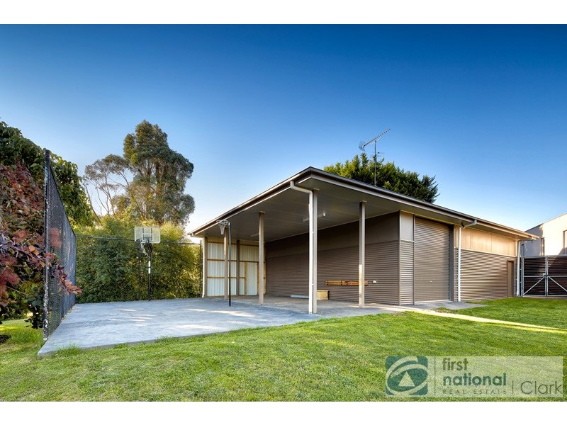 90 Lovell Drive, Warragul VIC 3820