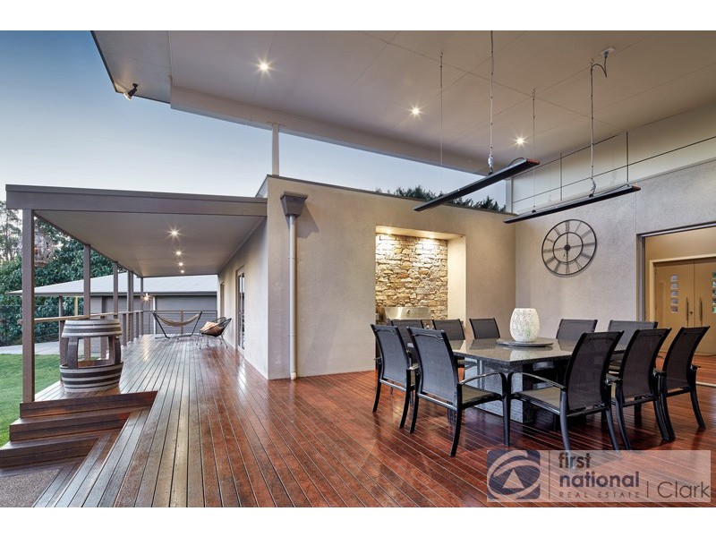 90 Lovell Drive, Warragul VIC 3820