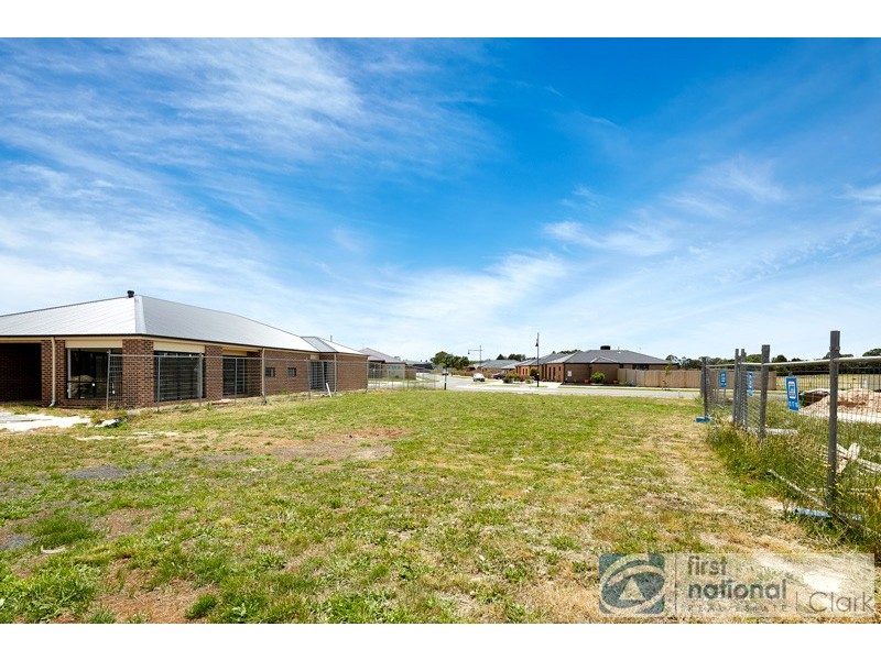 137 Twin Ranges Drive, Warragul VIC 3820