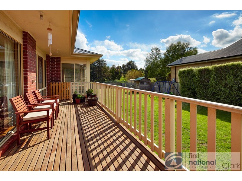 12 Dawson Drive, Warragul VIC 3820