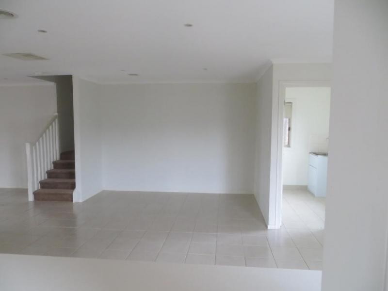 1 Orchard Court, Drouin VIC 3818