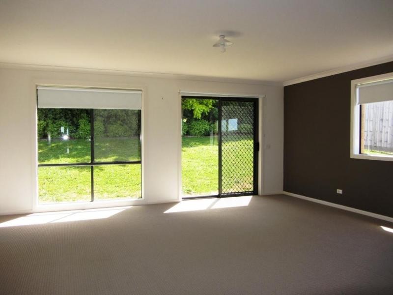 32 Sutherland Way, Drouin VIC 3818