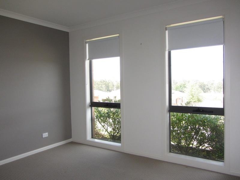 32 Sutherland Way, Drouin VIC 3818