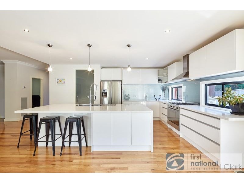 4 Hunter Crescent, Warragul VIC 3820