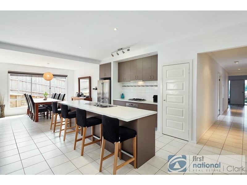 45 Grange Crescent, Warragul VIC 3820