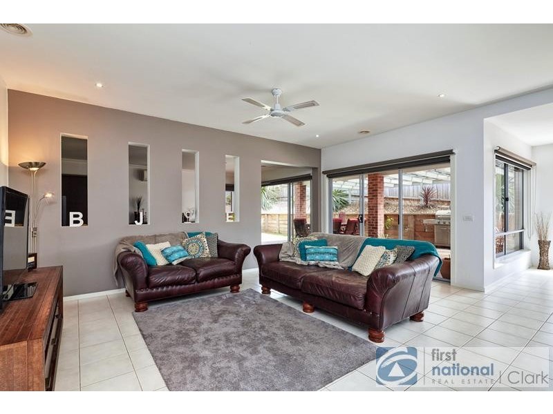 45 Grange Crescent, Warragul VIC 3820
