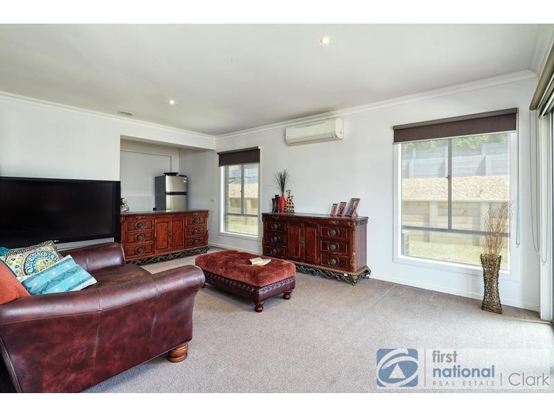 45 Grange Crescent, Warragul VIC 3820