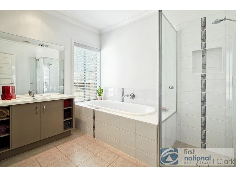 45 Grange Crescent, Warragul VIC 3820