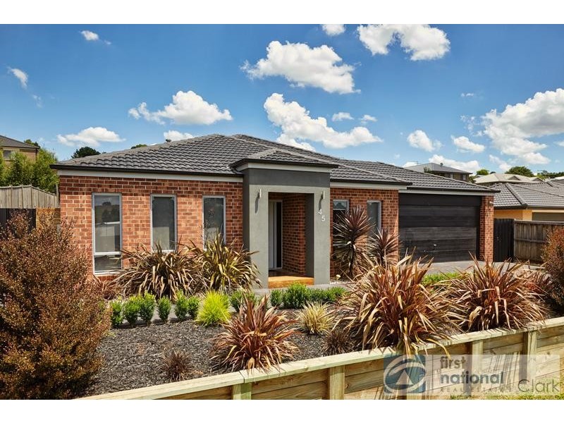 45 Grange Crescent, Warragul VIC 3820