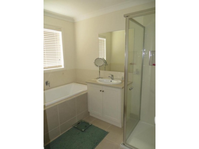 18 Sunridge Avenue, Warragul VIC 3820