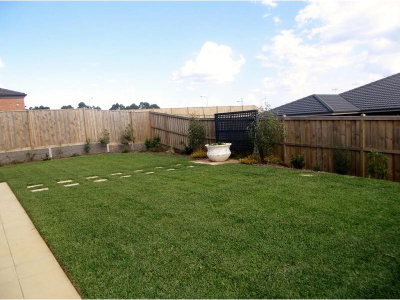 18 Sunridge Avenue, Warragul VIC 3820
