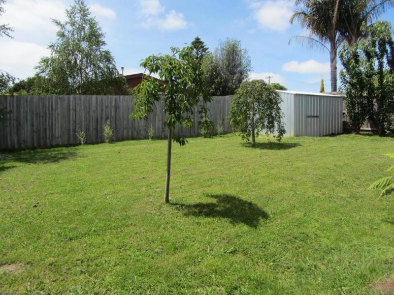 20 Rivendale Crescent, Drouin VIC 3818