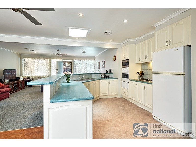 15 Colin Street, Warragul VIC 3820
